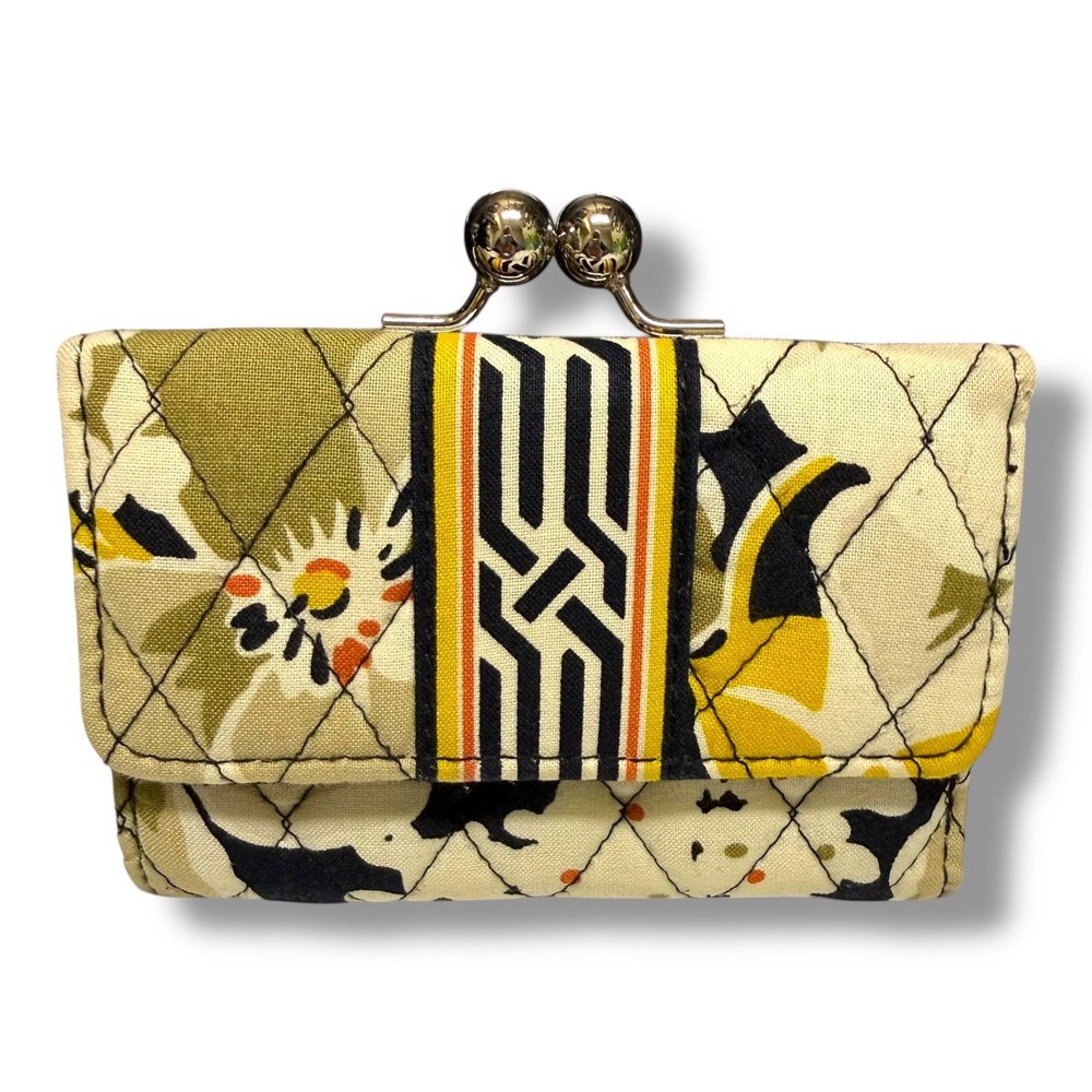 Vera Bradley Quilted Floral KissLock Trifold Wallet‎ Yellow Black White Dogwood